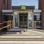Ibis Styles Lyon Eurexpo فندق بْرو