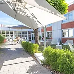Ibis Styles Lyon Eurexpo فندق 3*