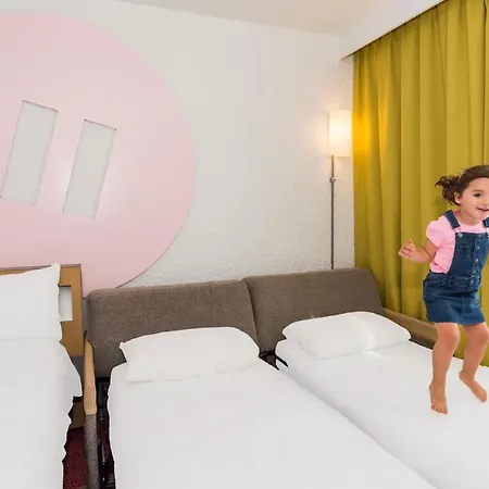 Ibis Styles Lyon Eurexpo 호텔