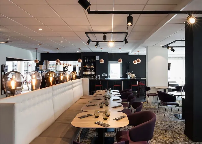 Ibis Styles Lyon Eurexpo 3* ברון